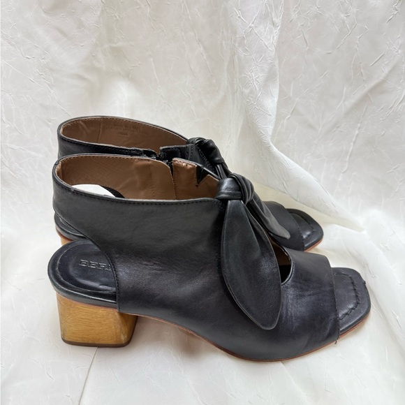 Bernardo Luna Black Leather Knot Peep Toe Sandals Block Heel Boho Size 7 - Picture 4 of 10